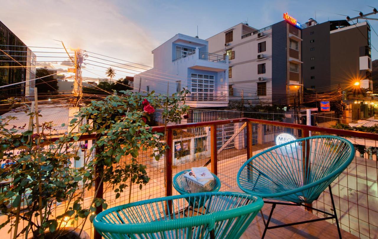 Megi Homestay Нячанг Екстер'єр фото